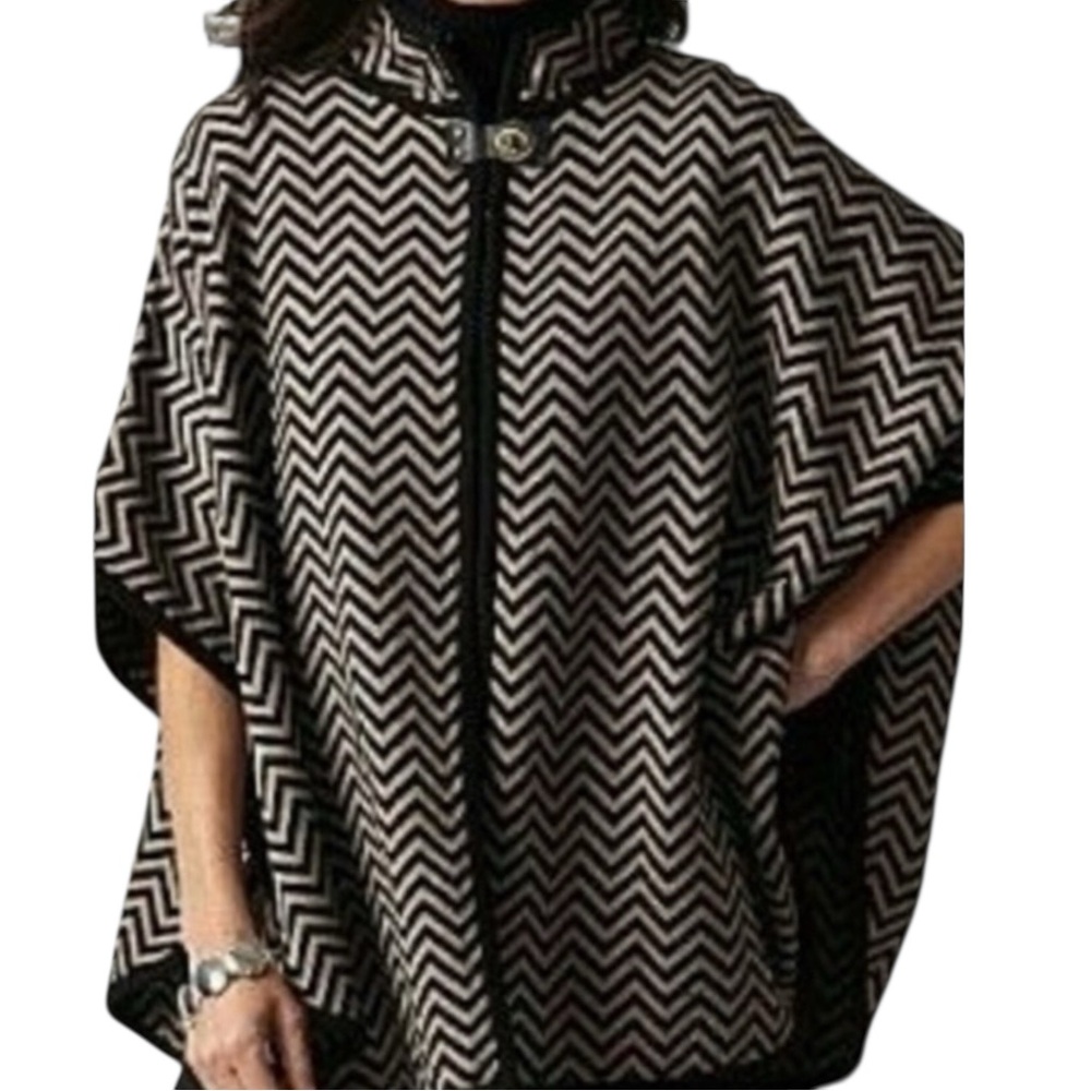 LIZ CLAIBORNE Chevron Cape in Black/Tan Size L/XL — SO SOPHISTICATED!!!